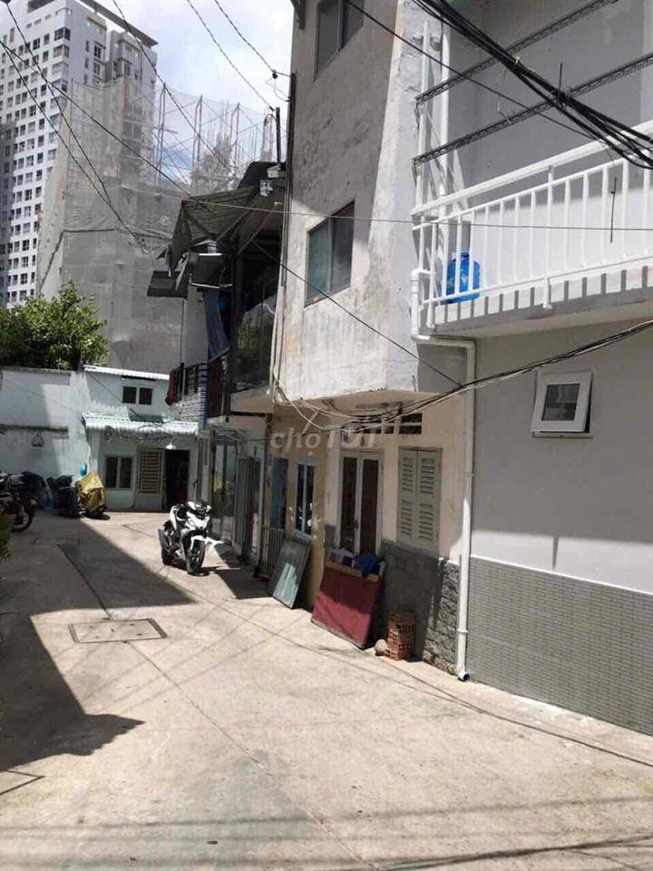 Bán nhà giá rẻ Quận Phú Nhuận