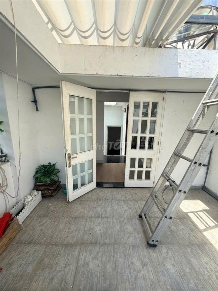 CHO THUÊ NHÀ 2 HOA THỊ, PHƯỜNG 7, PHÚ NHUẬN – 5 PHÒNG, GIÁ 25 TRIỆU