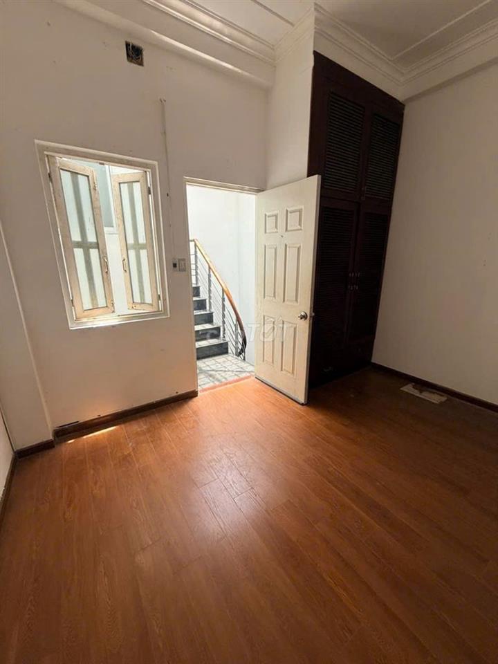 CHO THUÊ NHÀ 2 HOA THỊ, PHƯỜNG 7, PHÚ NHUẬN – 5 PHÒNG, GIÁ 25 TRIỆU