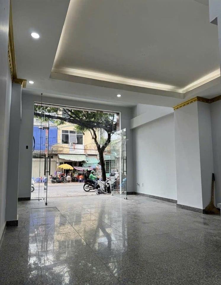 CHO THUÊ NHÀ 351B Nguyễn Thái Bình – 5 LẦU, THANG MÁY, GIÁ 30 TRIỆU