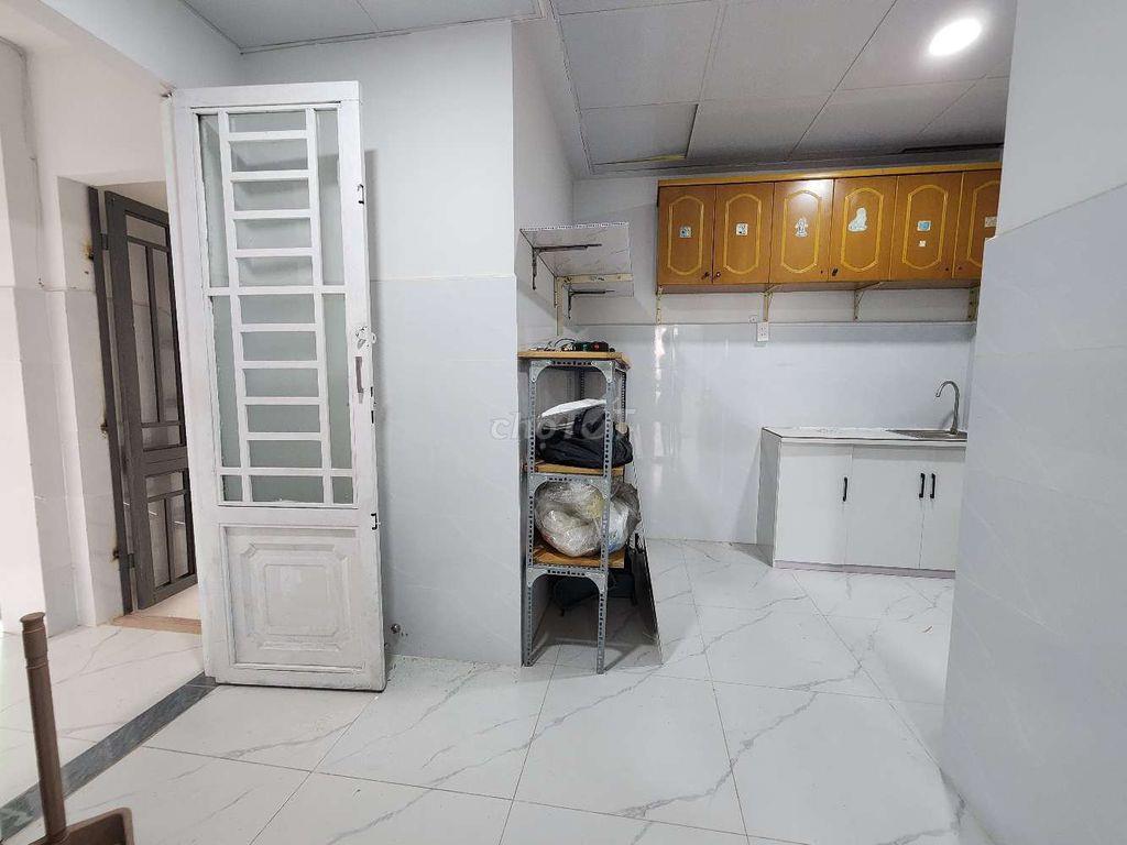 1PN TÁCH BẾP + BANCONG RỘNG - NHÀ MỚI 