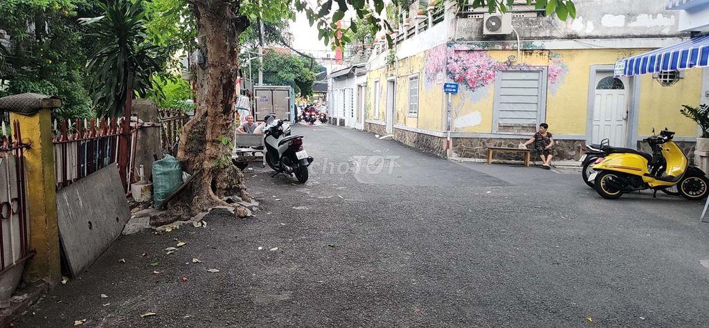 1PN TÁCH BẾP + BANCONG RỘNG - NHÀ MỚI 