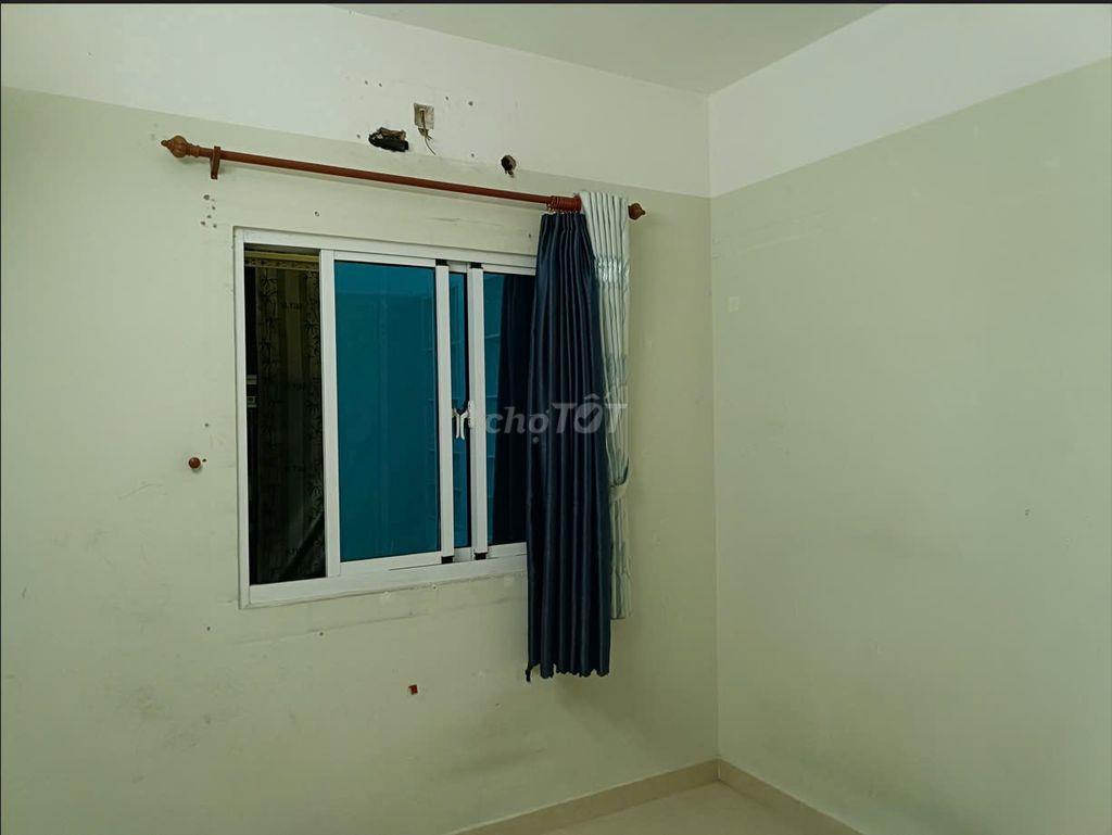 CHCC LẠC LONG QUÂN QUẬN 11 – 45M2 (1PN 1WC) LẦU 3 , GIÁ CỰC RẺ 1.65 TỶ