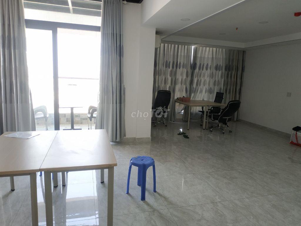[CHÍNH CHỦ CHO THUÊ GẤP] CHCC CỘNG HÒA PLAZA–DT KHỦNG 180M2 (3PN 3WC) 