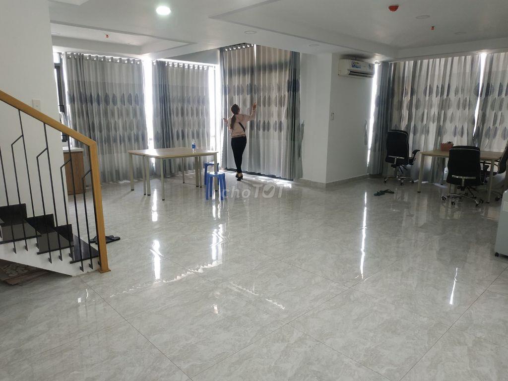 [CHÍNH CHỦ CHO THUÊ GẤP] CHCC CỘNG HÒA PLAZA–DT KHỦNG 180M2 (3PN 3WC) 
