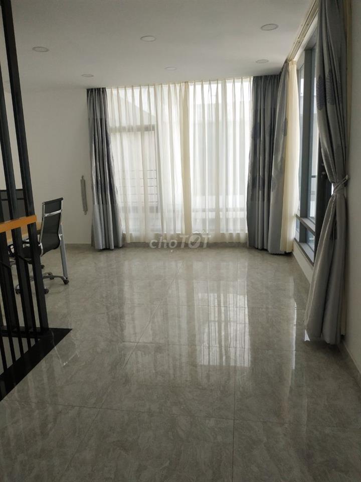 [CHÍNH CHỦ CHO THUÊ GẤP] CHCC CỘNG HÒA PLAZA–DT KHỦNG 180M2 (3PN 3WC) 
