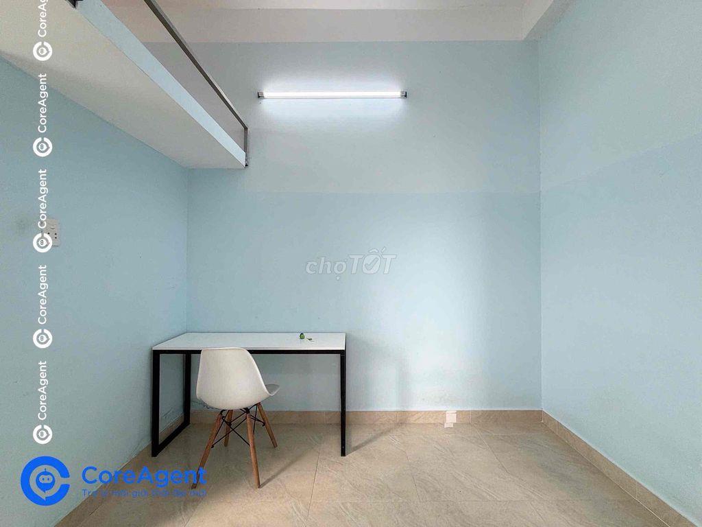 Phòng Ban Công Riêng Giá Rẻ Ngay ĐH Văn Hiến - Lê Đại Hành
