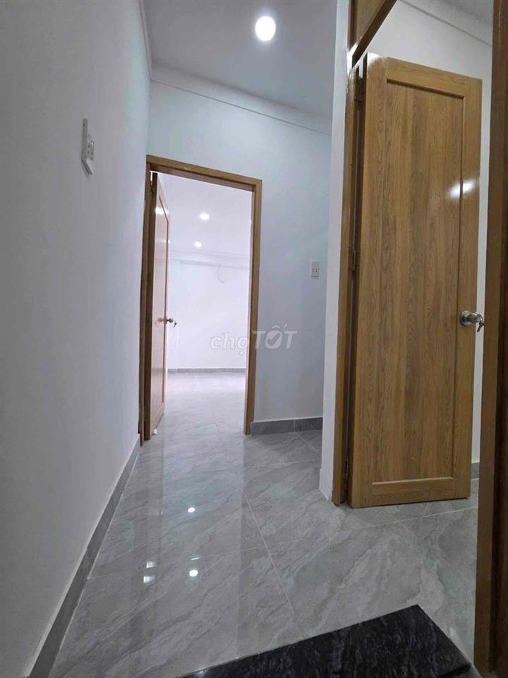 NHÀ BÁN NGAY NHÀ MÁY BIA LVK HẺM XE TẢI CÁCH NHÀ VÀI CĂN FULL THỔ CƯ