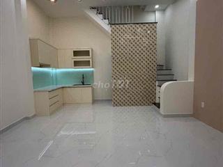 Tôi bán nhà ở q12 mới 100% cách đường oto 1 căn nhà kdc hiện hữu
