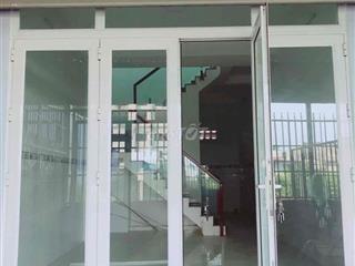 Cho thuê nhà nguyên căn 1trệt 1 lầu Quận 12