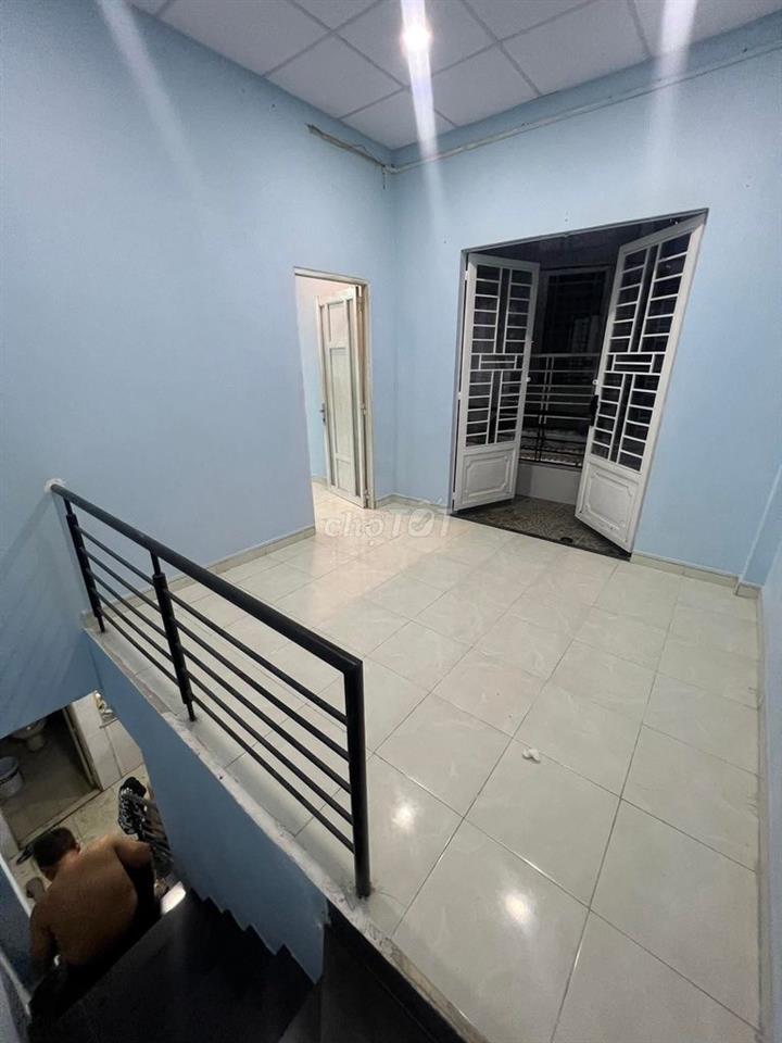 Cho thuê nhà hẻm 1 lầu 8x5m, 2 phòng ngủ 2wc, P. Tân Chánh Hiệp, Q12
