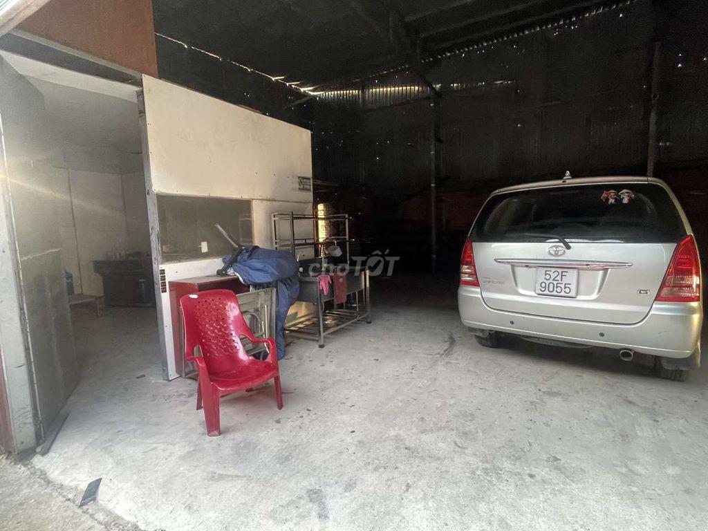 cho thuê 2 kho và 2000m2 đất trống làm xưởng hoặc bãi đậu xe