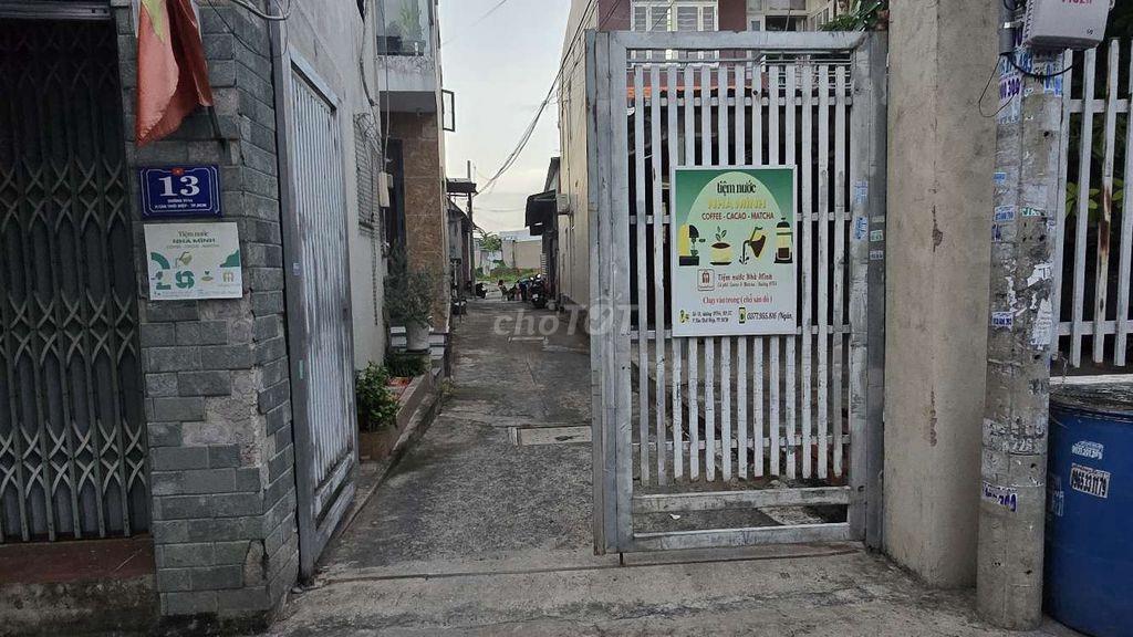 cho thuê 2 kho và 2000m2 đất trống làm xưởng hoặc bãi đậu xe
