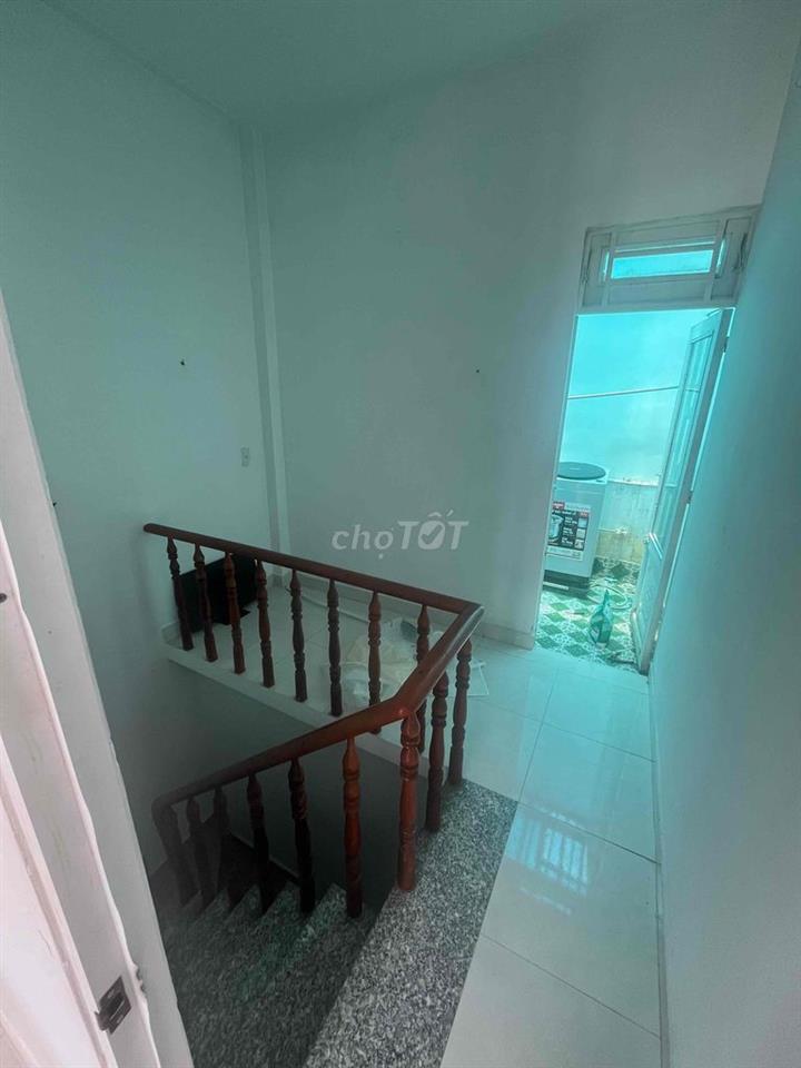 CHO THUÊ 1 TẦNG TRONG NHÀ NGUYÊN CĂN