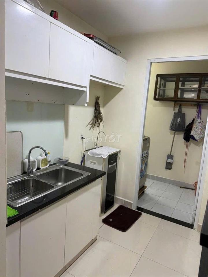 Chung cư Screc 2PN- full nội thất giá 14 Tr/th, 76m2 có ban công.