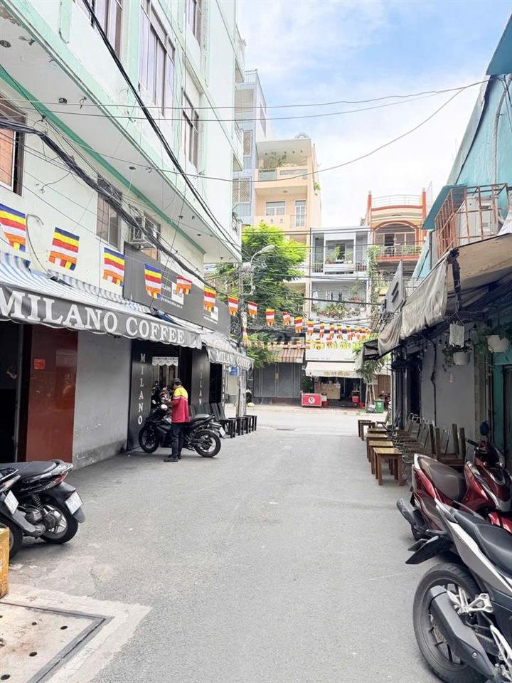 MẶT TIỀN ĐƯỜNG SỐ 22 - TRUNG TÂM QUẬN 4 – GARA Ô TÔ TRONG NHÀ
