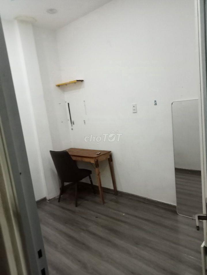 Cho thuê phòng có máy lạnh, giờ giâc từ do