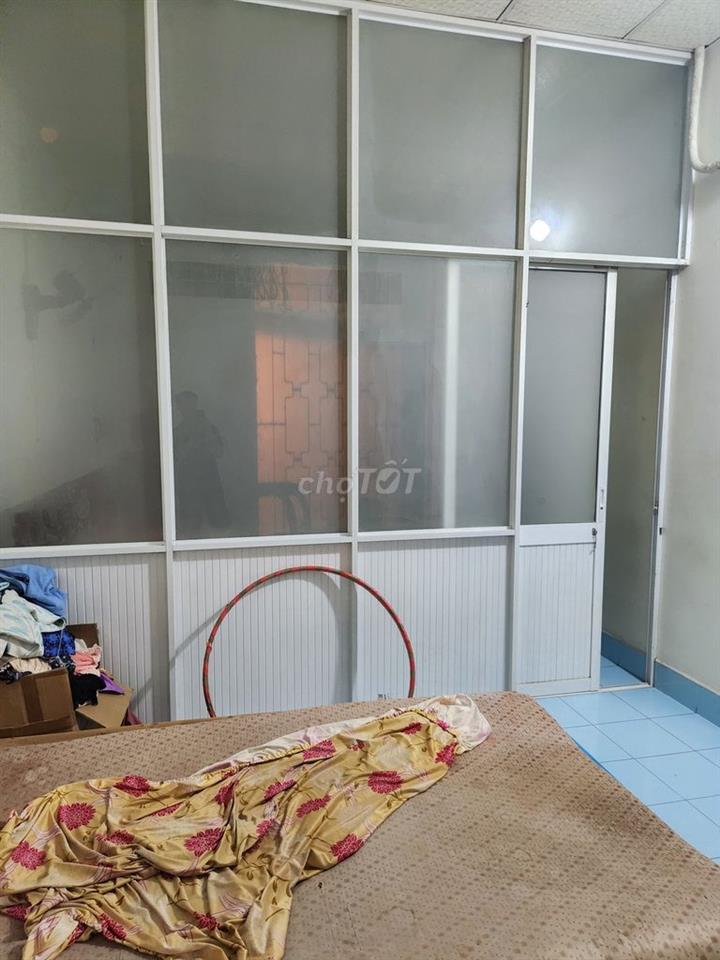 Nhà mặt tiền