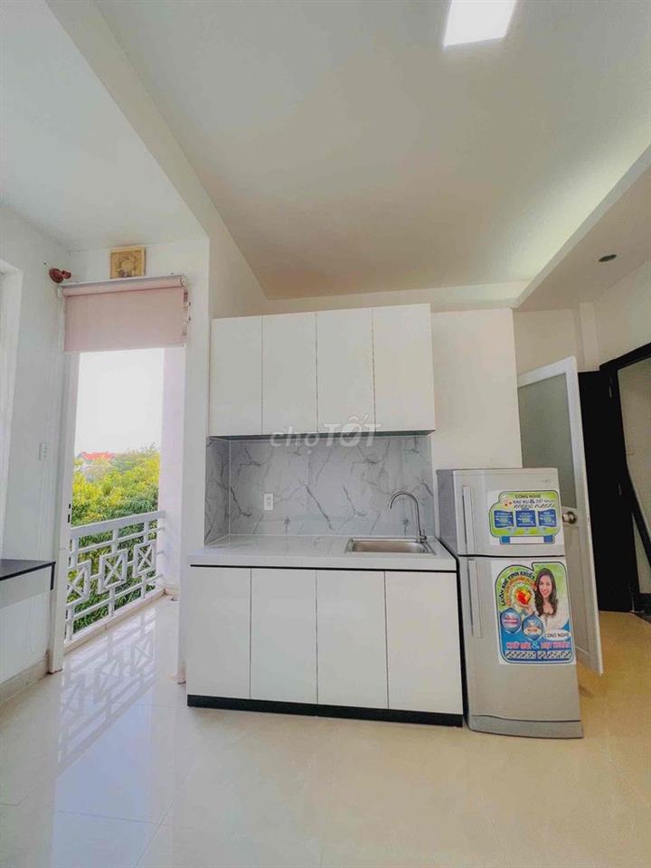 căn hộ dịch vụ - ban công