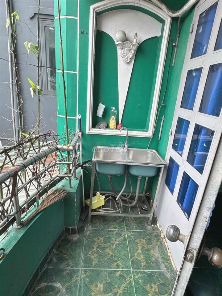 phòng trọ có ban kong