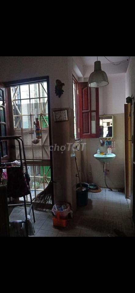 nhà mặt tiền 