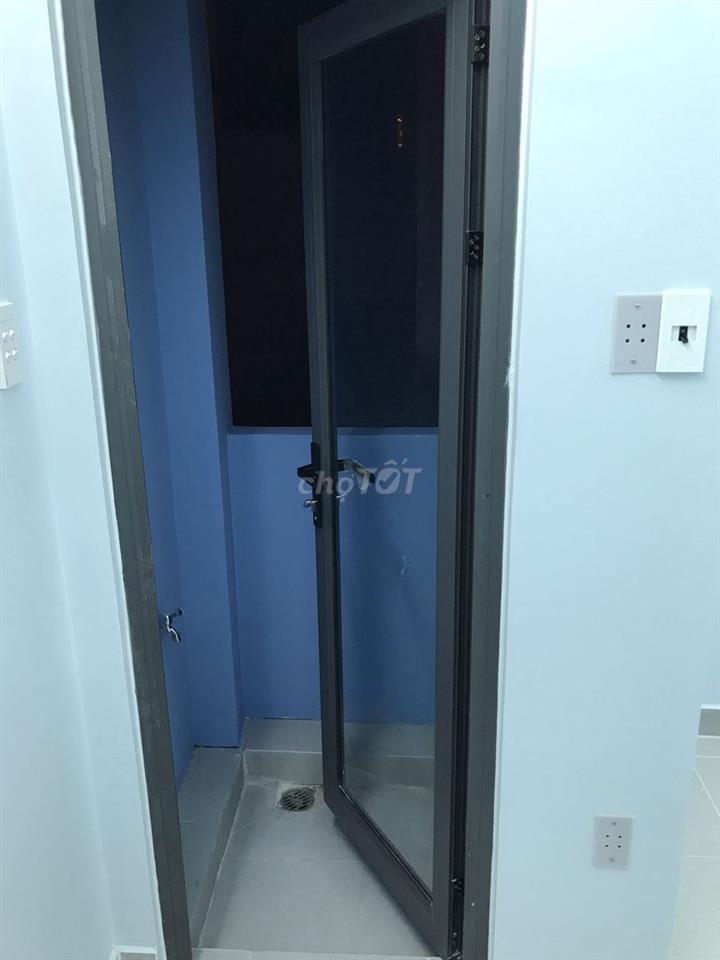 Nhà nhỏ nguyên căn cho thuê gần cầu chữ Y