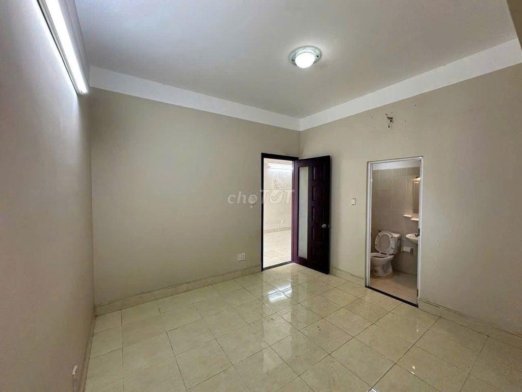 Cho thuê  C/c Bàu Cát 2,khu A, 3p ngủ, 2wc, tầng cao, 11tr/tháng