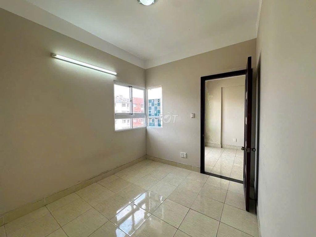 Cho thuê  C/c Bàu Cát 2,khu A, 3p ngủ, 2wc, tầng cao, 11tr/tháng