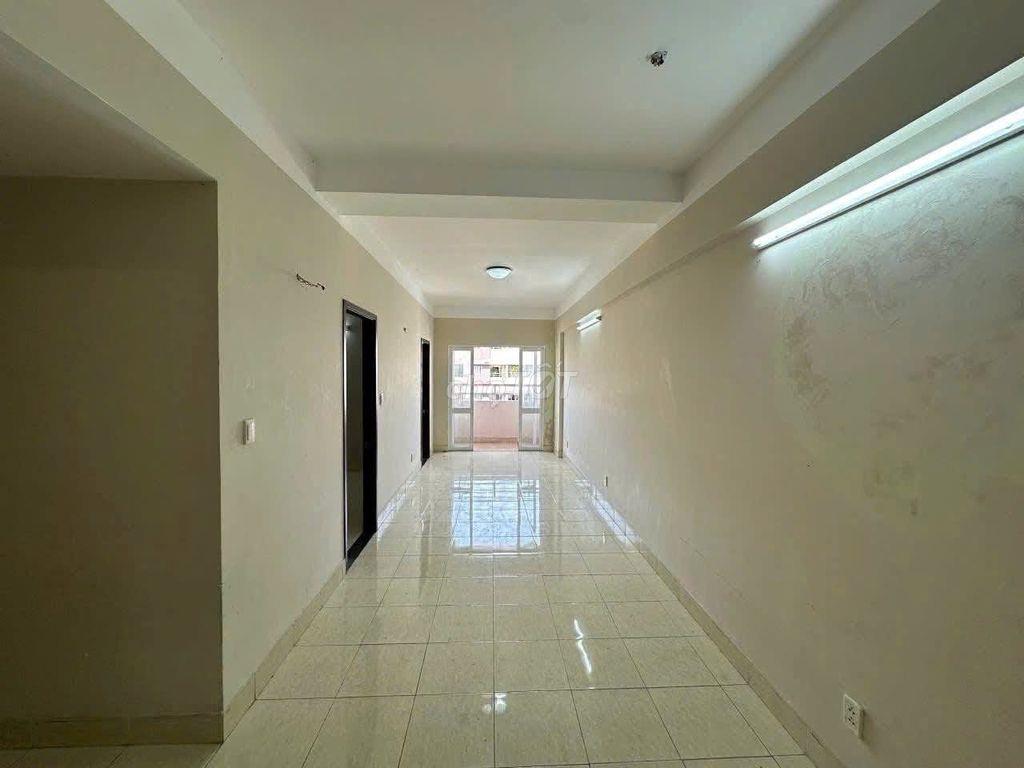 Cho thuê  C/c Bàu Cát 2,khu A, 3p ngủ, 2wc, tầng cao, 11tr/tháng