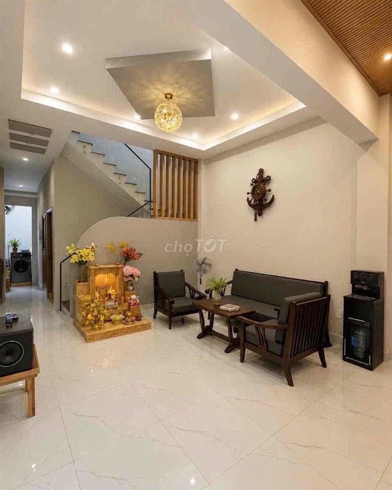 CHÍNH CHỦ BÁN NHÀ GẦN 100M2 HƯỚNG ĐÔNG BẮC MỚI XÂY, GIÁ 9,9 TỶ THƯƠNG