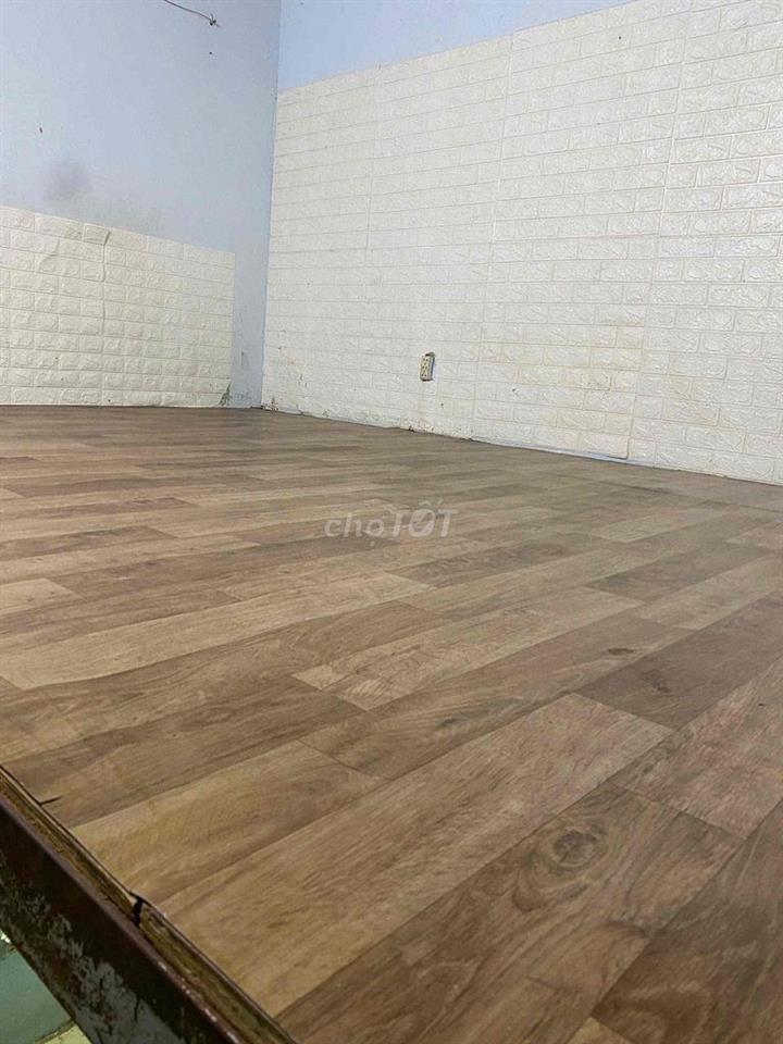 Phòng trọ wc riêng Ngã tư Bảy Hiền, giờ giấc tự do