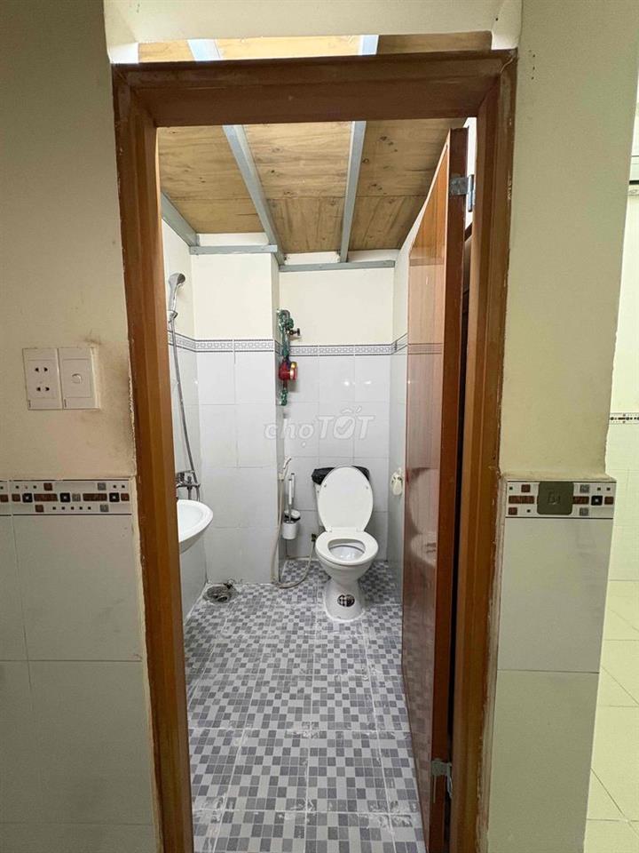 PHÒNG TÂN BÌNH 28m² KẾ CHỢ, TRƯỜNG HỌC