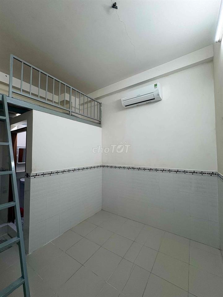 PHÒNG TÂN BÌNH 28m² KẾ CHỢ, TRƯỜNG HỌC