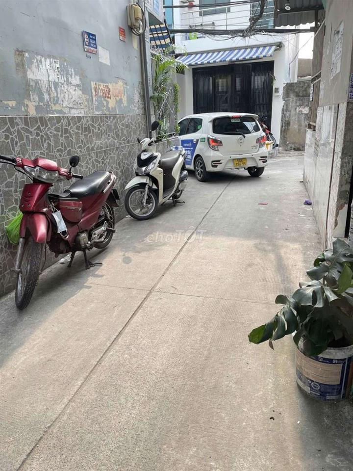 (hh40tr) Nhà 3 tầng sổ hồng riêng ngay Ngã tư Lạc Long Quân Âu Cơ