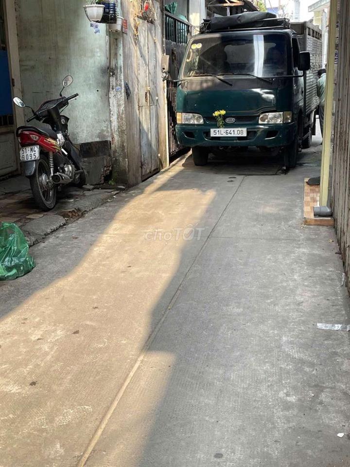 (hh40tr) Nhà 3 tầng sổ hồng riêng ngay Ngã tư Lạc Long Quân Âu Cơ