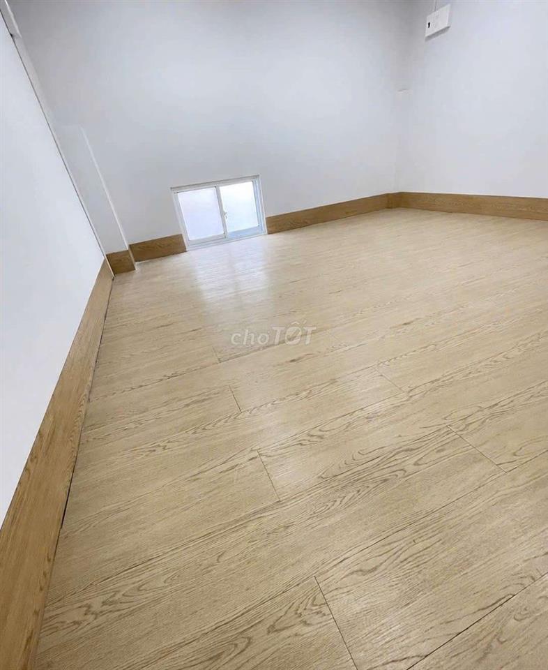 (hh40tr) Nhà 3 tầng ngay Lạc Long Quân Âu Cơ 