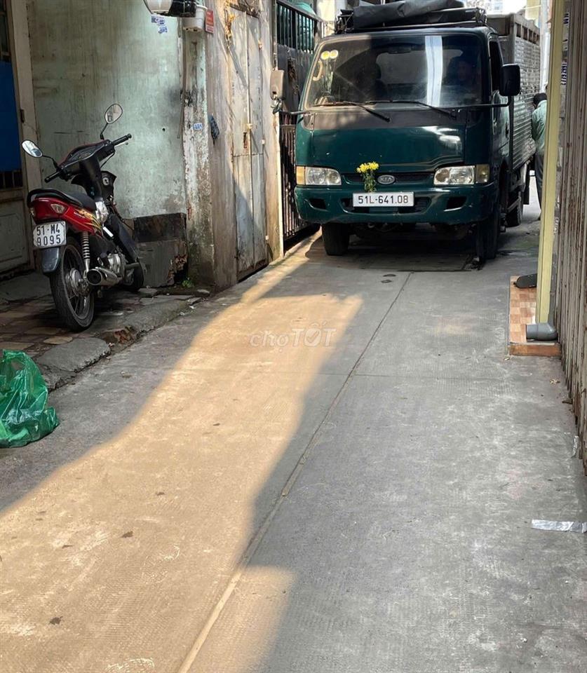 Nhà 3 tầng Ngay Trịnh Đình Trọng