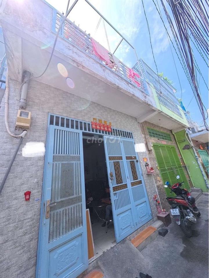 NHÀ 3 TẦNG HÒA BÌNH  - SÁT ĐẦM SEN - 4.5m x 9.5m (43m²) - CHỈ 5 TỶ 9