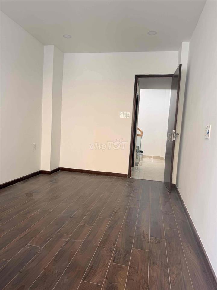 5,2 TỶ – SỞ HỮU NHÀ ĐẸP ÂU CƠ, 4 TẦNG – 3PN – XÁCH VALI VÀO Ở NGAY