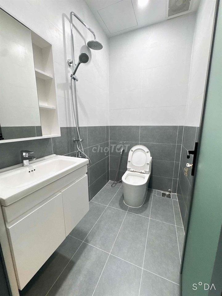 BÁN NHÀ CHÍNH CHỦ CẦM BÁN GẤP . HẺM XE HƠI KHU BÀN CƠ ĐẸP TRƯỜNG CHINH
