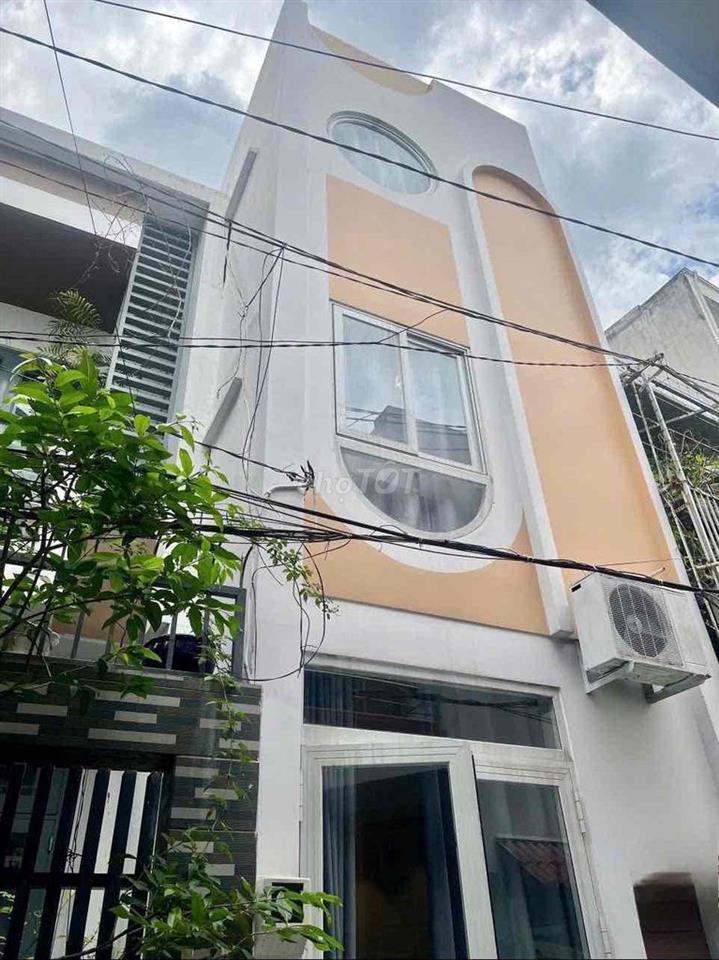 BÁN GẤP NHÀ ĐẸP – HXH – KHU VIP PHÚ THỌ HÒA – 3 TẦNG BTCT – 3PN