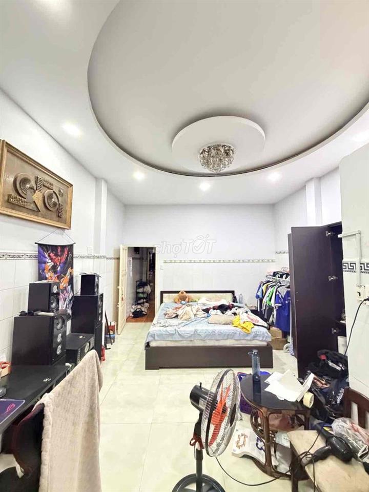 CHINH CHỦ BÁN CẦN BÁN HẠ GIÁ 500 TRIỆU. NGANG 5M . HẺM XE HƠI