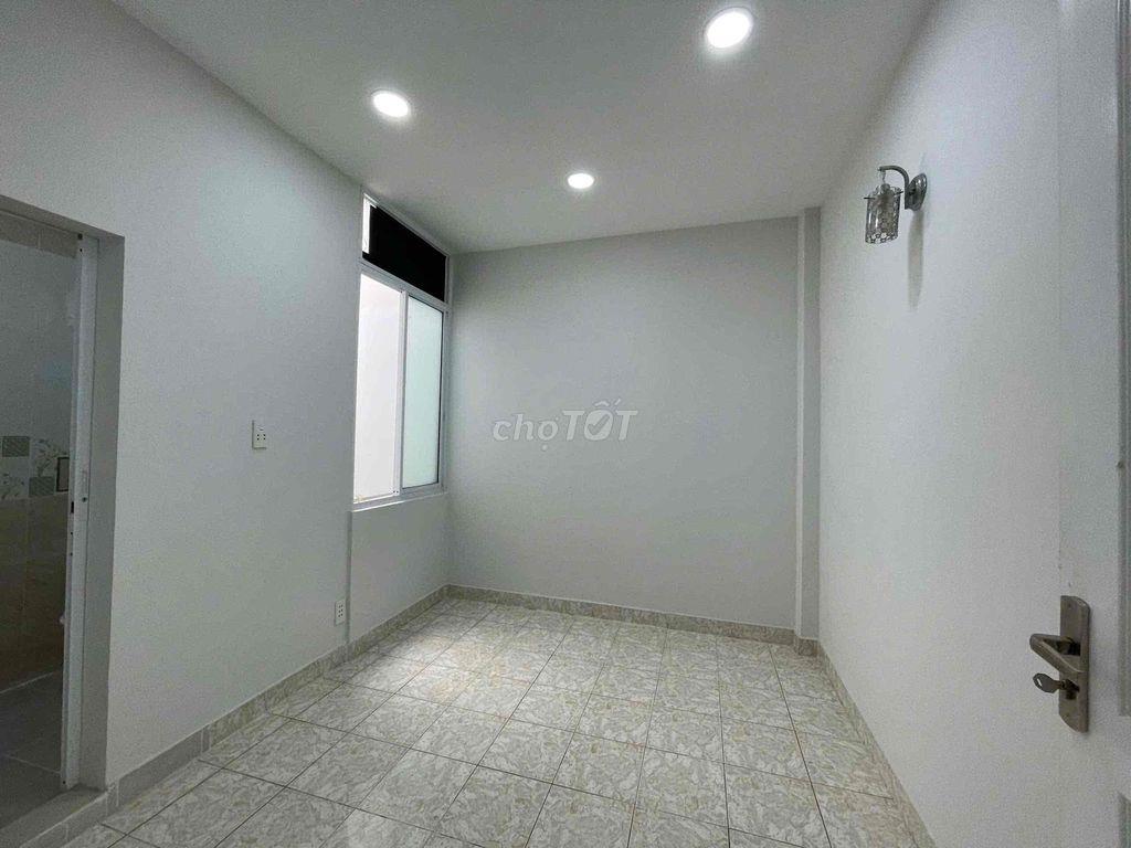 BÁN GẤP NHÀ 4x12M . HẺM NHỰA 4M TÂN KỲ TÂN QUÝ .