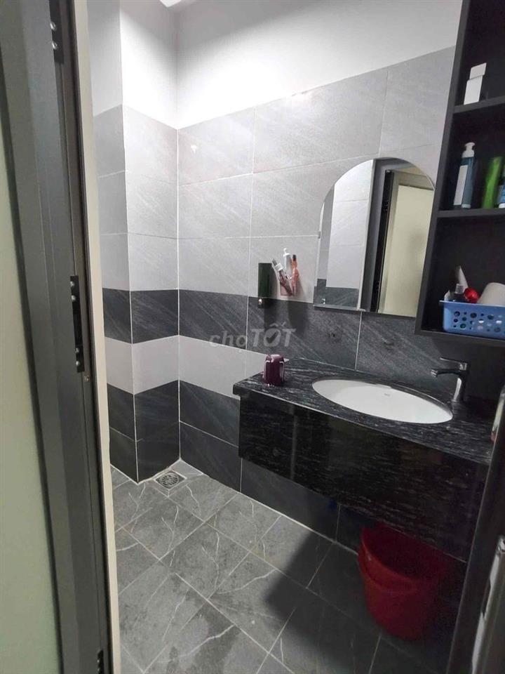 CHINH CHỦ GẤP BÁN NHÀ  HẺM 6M NHỰA. 4 TẦNG BTCT .