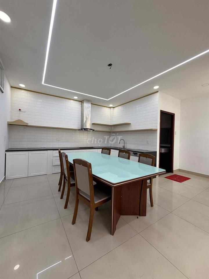CHÍNH CHỦ  BÁN NHÀ MẶT TIỀN ĐƯỜNG . VỊ TRÍ CĂM GỐC HAI MẶT TIỀN KD