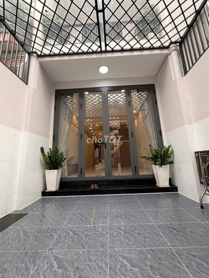 Bán nhà Trường Chinh 60m2 hẻm xe hơi gần Etown Cộng Hòa
