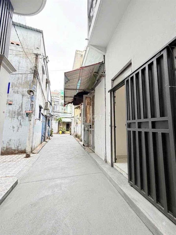 Chính chủ bán nhà 2 tầng hẽm ô tô ngay Tân Sơn Nhì, 56m2 sử dụng