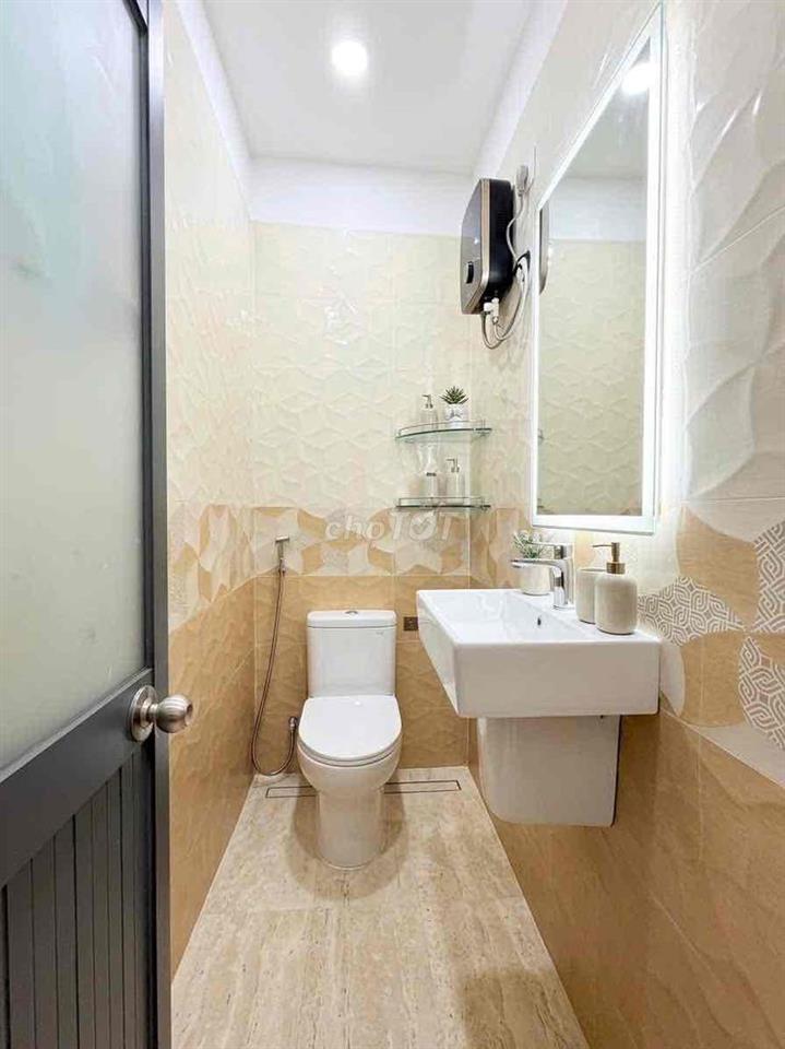 Chính chủ bán nhà 2 tầng hẽm ô tô ngay Tân Sơn Nhì, 56m2 sử dụng
