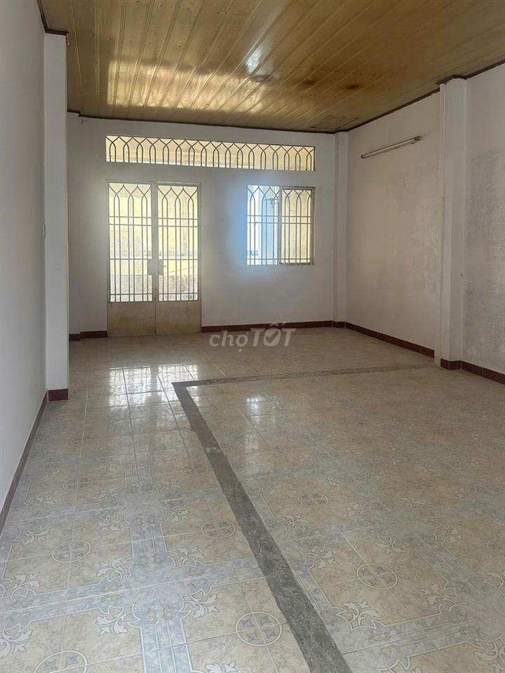 NHÀ HẺM TE TẢI ĐẦU ĐƯỜNG LÊ VĂN PHAN-  MỚI SỮA GIÁ SIÊU RẺ