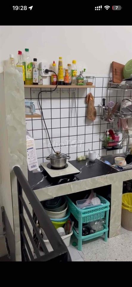 Mình cần chia lại 1pn vs giá 3tr3 ở tân phú ở 1 hoặc 2 bạn đều đc điện
